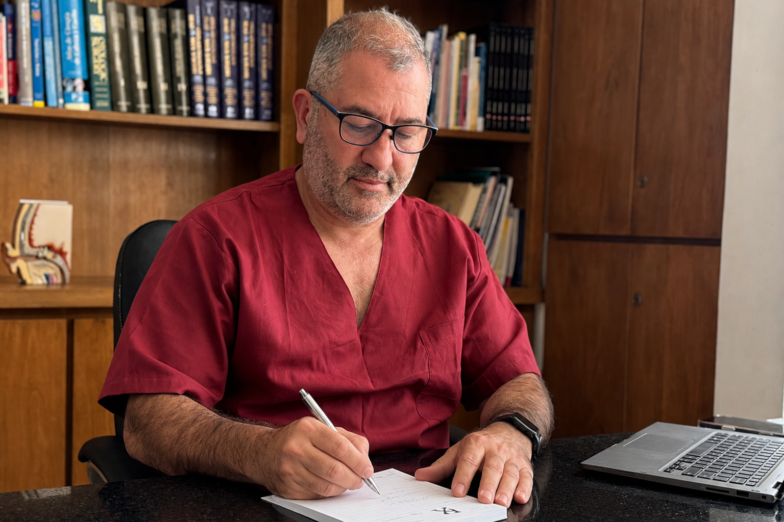 Médico Otorrinolaringólogo